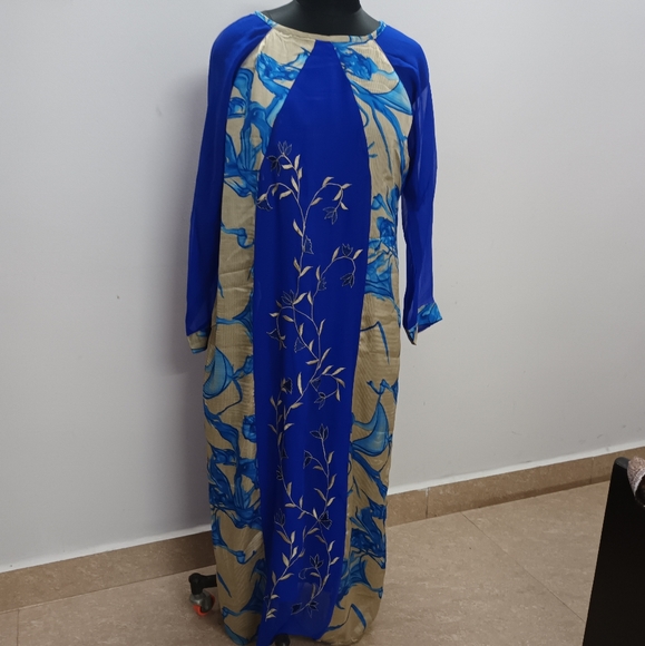 New long blue kurti - Picture 2 of 11